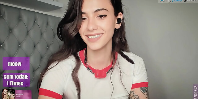 amateur,brunette,colombian,dildo,feet,masturbation,petite,sex,small tits,solo,squirt,teen,tiny,toys,webcam