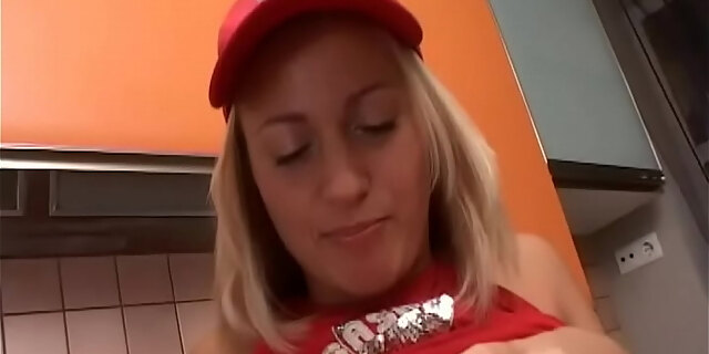 amateur,blonde,fingering,homemade,masturbation,orgasm,shaved,small tits,solo,teen,toys