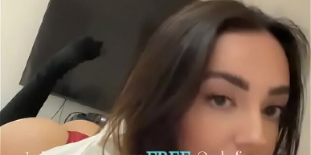 amateur,bra,brunette,homemade,solo