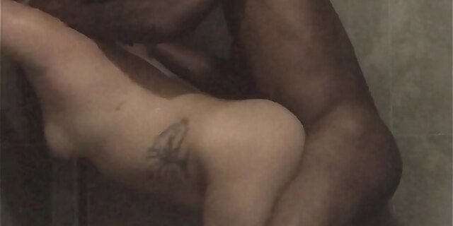 bbc,bbw,interracial,latina,milf,shower