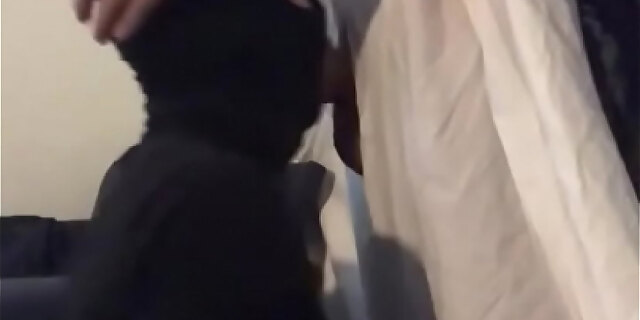 deepthroat,gloryhole,teen