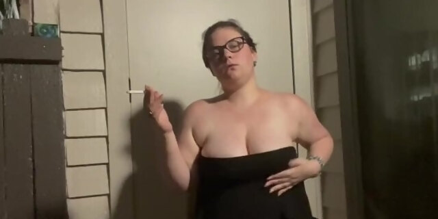 amateur,bbw,big tits,brunette,masturbation,natural tits,outdoor,smoking,solo