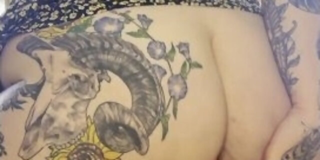 amateur,bbw,big ass,dildo,female orgasm,kitchen,masturbation,milf,pawg,red,solo,tattooed,toys