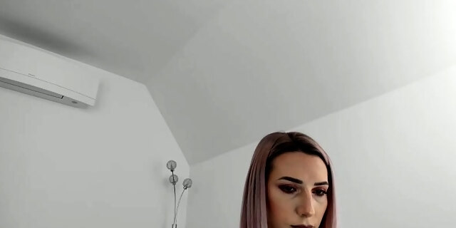 amateur,blonde,boobs,milf,softcore,solo,webcam