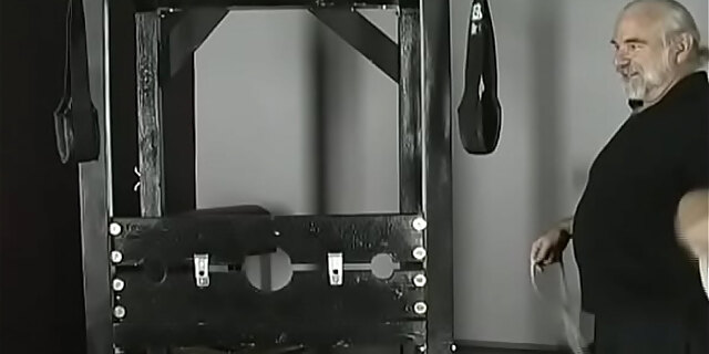 amateur,bdsm,blowjob,bondage,dildo,fetish,hardcore,slapping