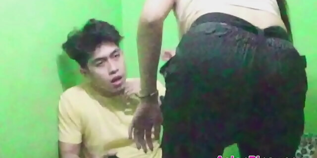 amateur,asian,caught,teen