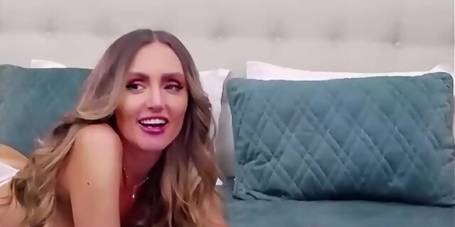 babes,blonde,mom,webcam