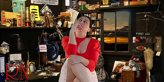 amateur,brunette,domination,high heels,lingerie,maid,milf,office,panties,secretary