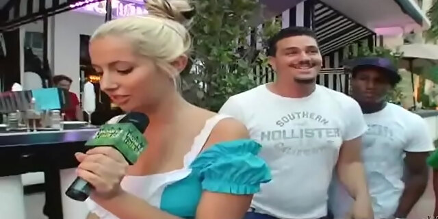 cash,desperate,public,sex,sex tape,talk,teen