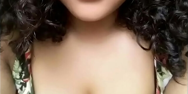 amateur,anal,brunette,college,masturbation,molten,solo,squirt