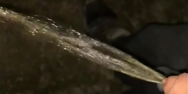 feet,fetish,pissing,public