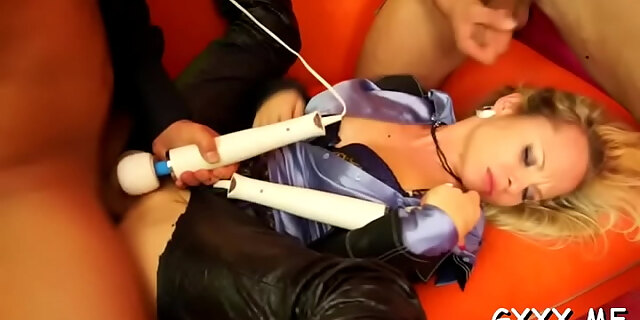 amateur,cum,dildo,hardcore,lesbian,masturbation,satin,shaved,toys,vibrator,wild