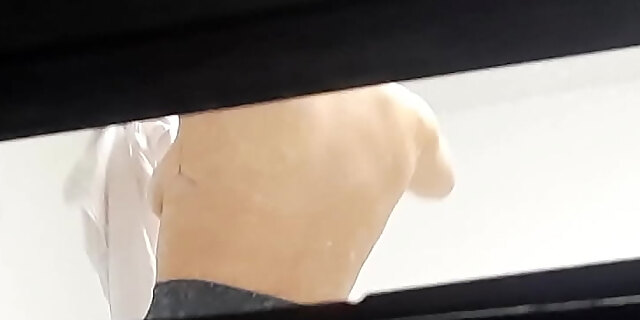 boobs,dress,spy,teen,voyeur