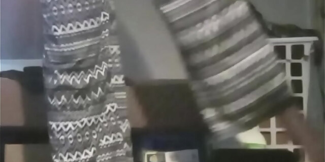 amateur,girlfriend,milf,wife,workout