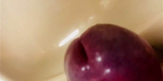 masturbation,pissing